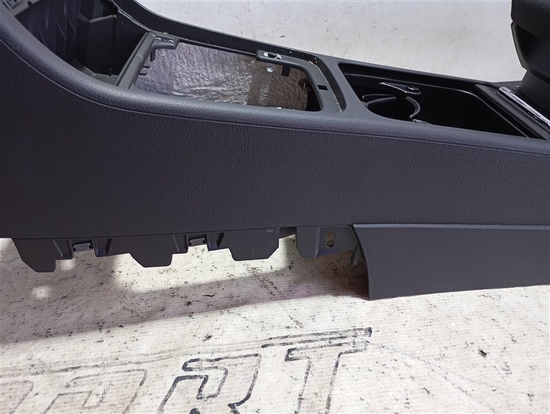 Подлокотник Volkswagen Passat 2008 B6