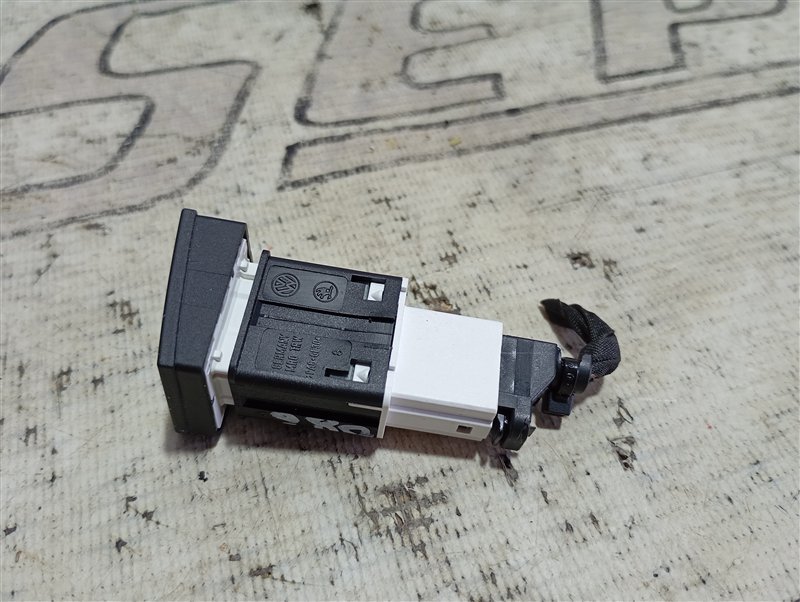 Кнопка ESP Volkswagen Passat 2008 B6