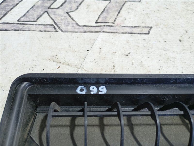 Решетка вентиляционная Volkswagen Passat 2012 B7