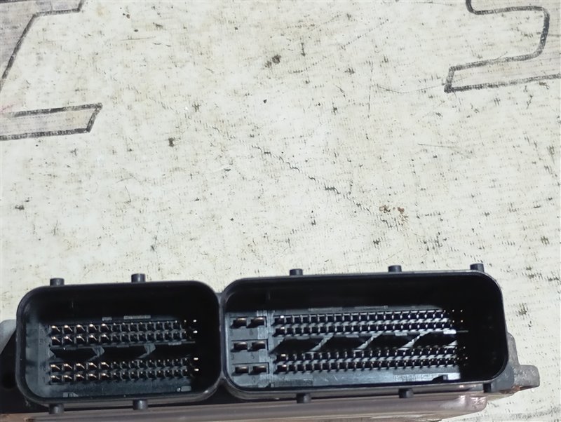 Блок управления двигателем Volkswagen Passat 2012 B7