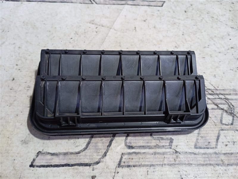 Решетка вентиляционная Volkswagen Passat 2012 B7