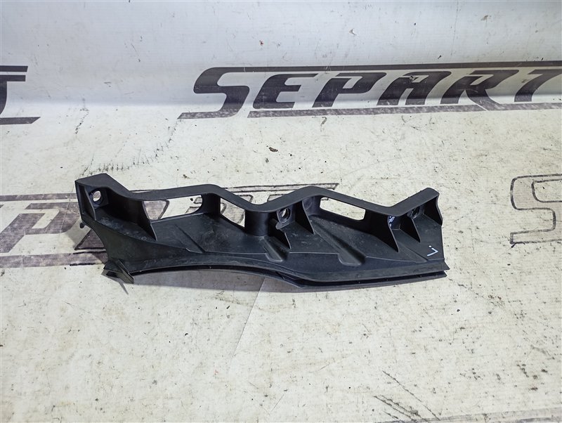 Кронштейн бампера Volkswagen Passat 2008 B6