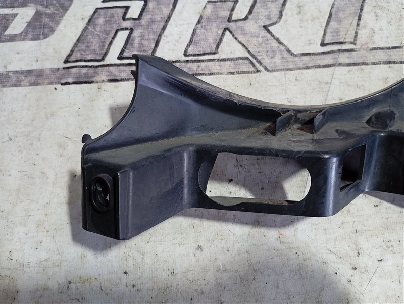 Кронштейн бампера Volkswagen Passat 2008 B6