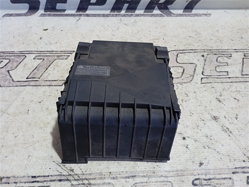 Крышка блока предохранителей Volkswagen Tiguan 2012 5N