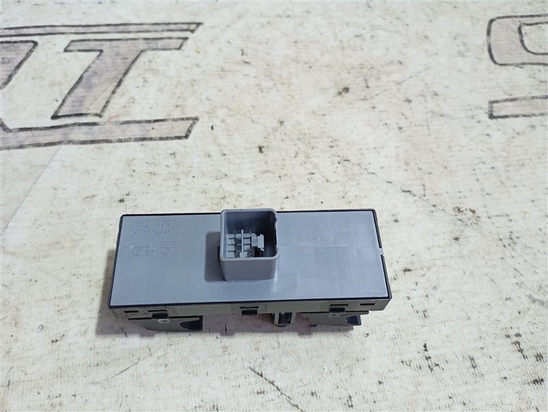 Блок управления стеклоподъемниками Volkswagen Passat 2008 B6