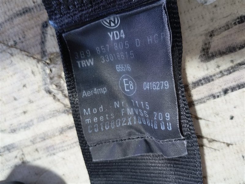 Ремень безопасности Volkswagen Passat 2002 B5