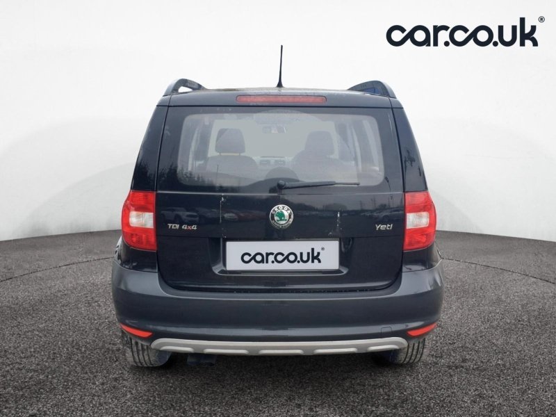Skoda Yeti 2.0 TDI CFHF 2011 Skoda YETI 2011 5L