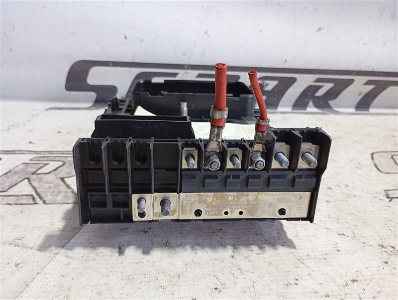 Блок предохранителей Volkswagen Touran 2011 1T