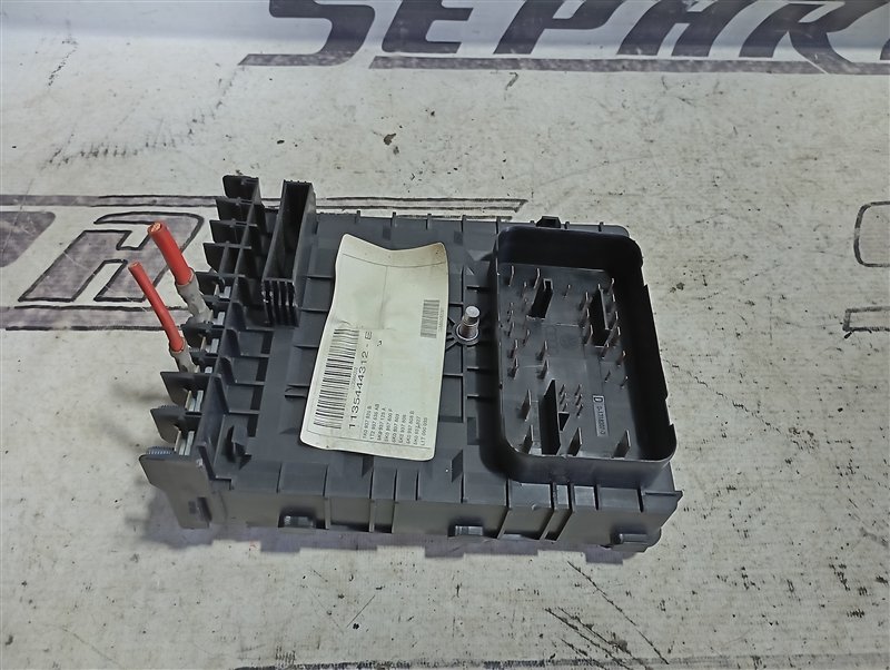 Блок предохранителей Volkswagen Touran 2011 1T