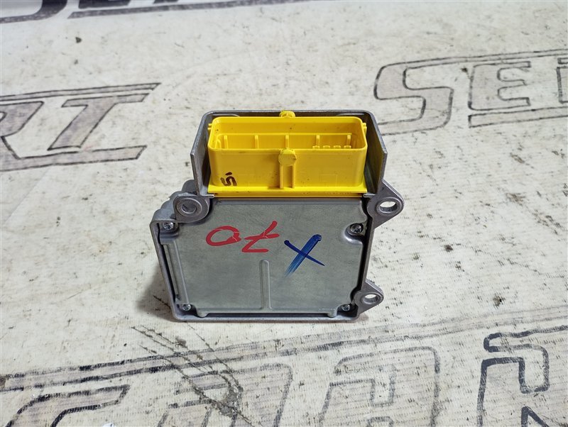 Блок управления подушками безопасности Volkswagen Passat 2012 B7