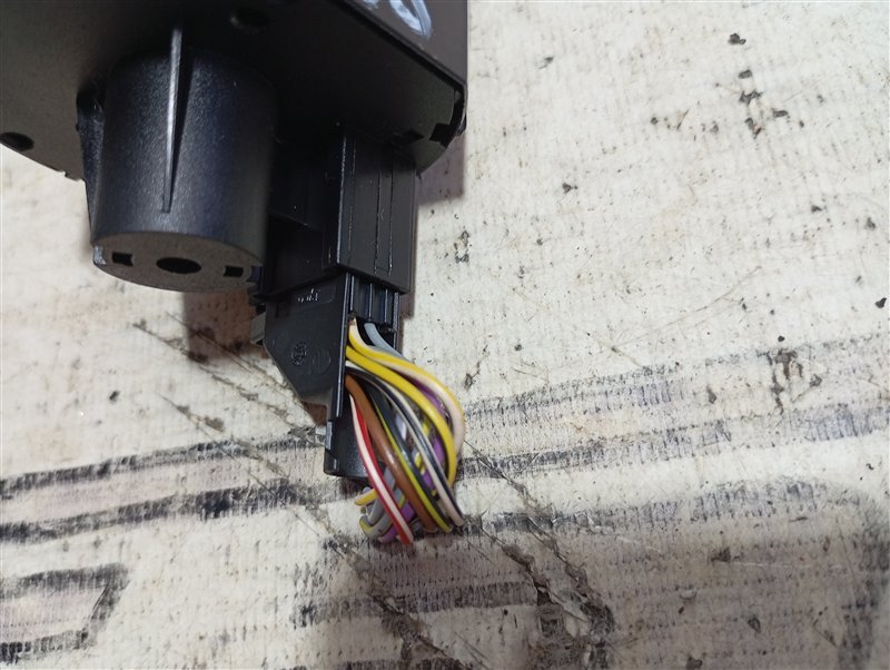 Переключатель света фар Volkswagen Passat 2008 B6