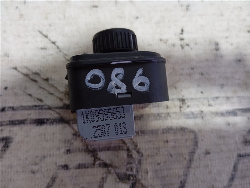 Переключатель регулировки зеркал Volkswagen Passat 2008 B6