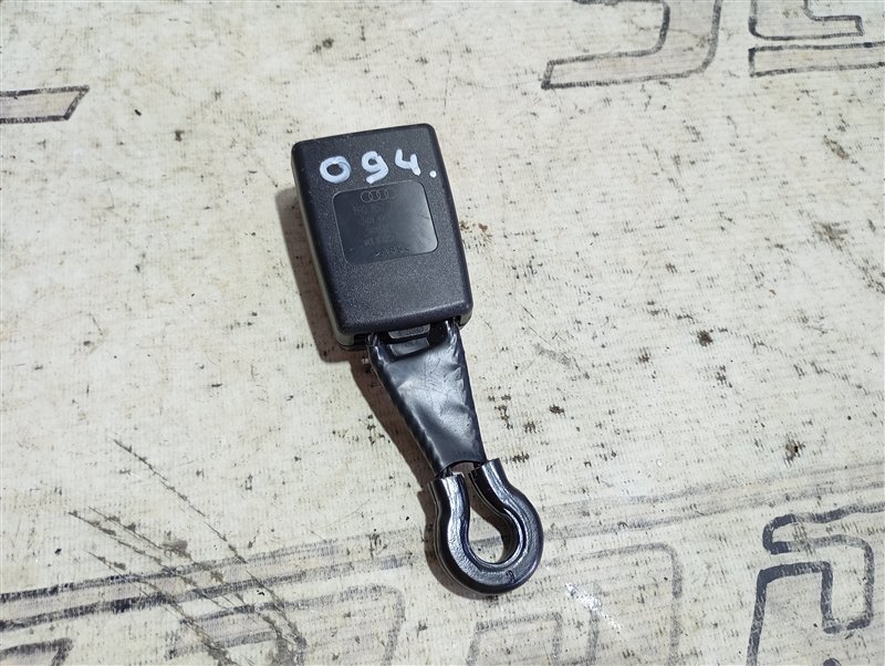 Замок ремня безопасности Audi Q5 2013 8R