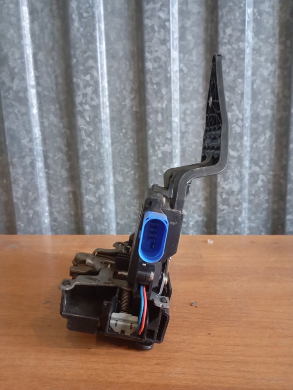 Замок двери Volkswagen Touareg 2006 GP