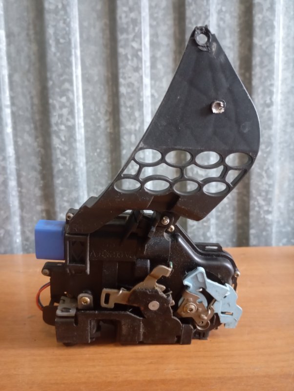 Замок двери Volkswagen Touareg 2006 GP