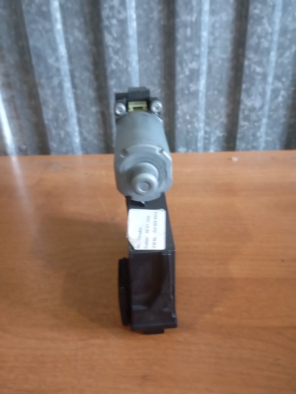 Мотор стеклоподъемника Volkswagen Touareg 2006 GP