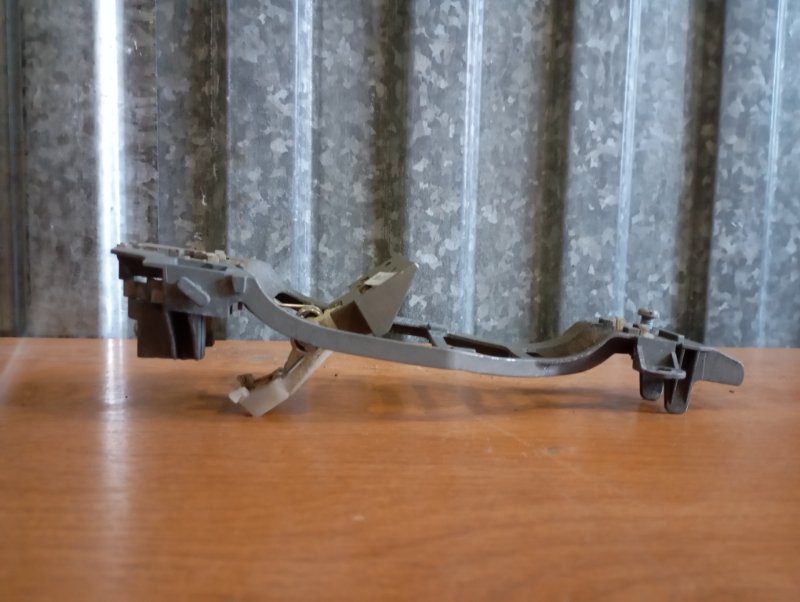 Кронштейн ручки двери Volkswagen Touareg 2006 GP