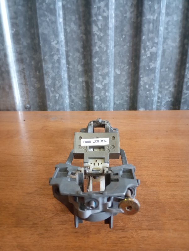 Кронштейн ручки двери Volkswagen Touareg 2006 GP