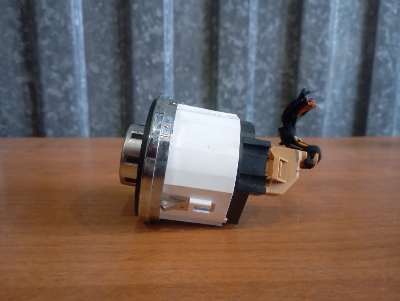 Переключатель режимов трансмиссии Volkswagen Touareg 2006 GP