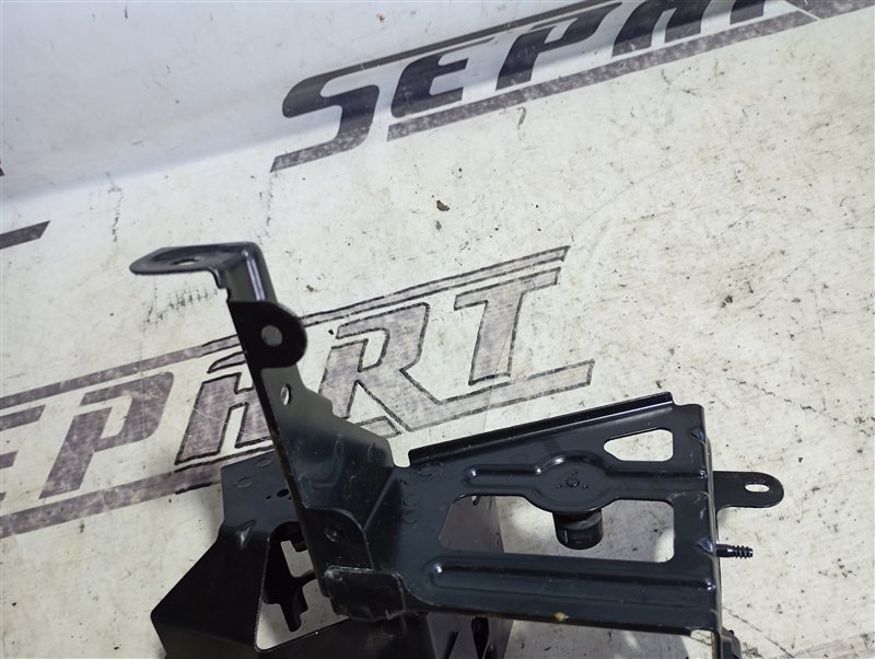 Кронштейн блока ABS Volkswagen Passat 2002 B5