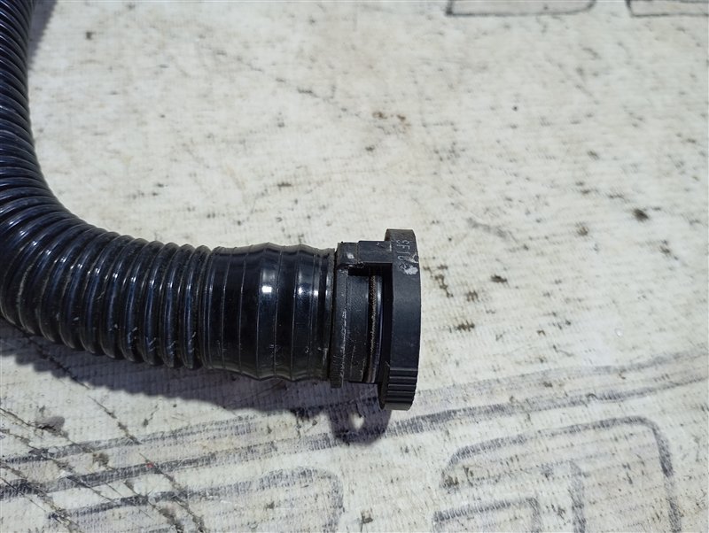 Патрубок вентиляции картера Audi Q7 2010 4L