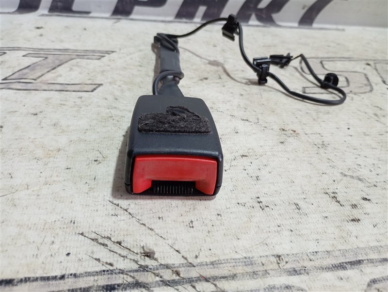 Замок ремня безопасности Audi Q5 2013 8R