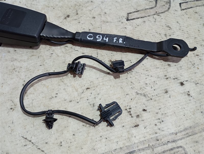 Замок ремня безопасности Audi Q5 2013 8R