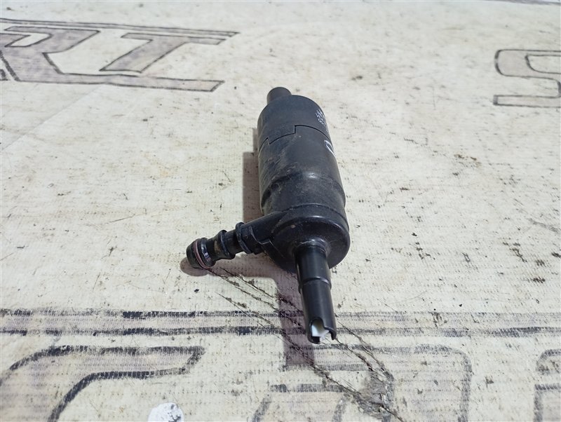 Насос омывателя фар Volkswagen Passat 2008 B6