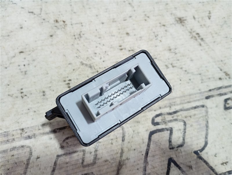 Блок управления светом Audi Q7 2010 4L