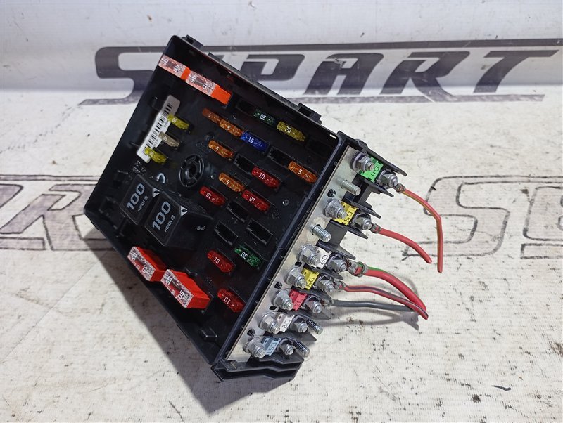 Блок предохранителей Volkswagen Passat 2008 B6