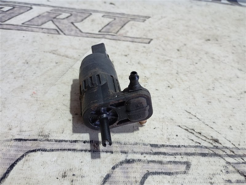 Насос омывателя стекла Audi Q7 2010 4L