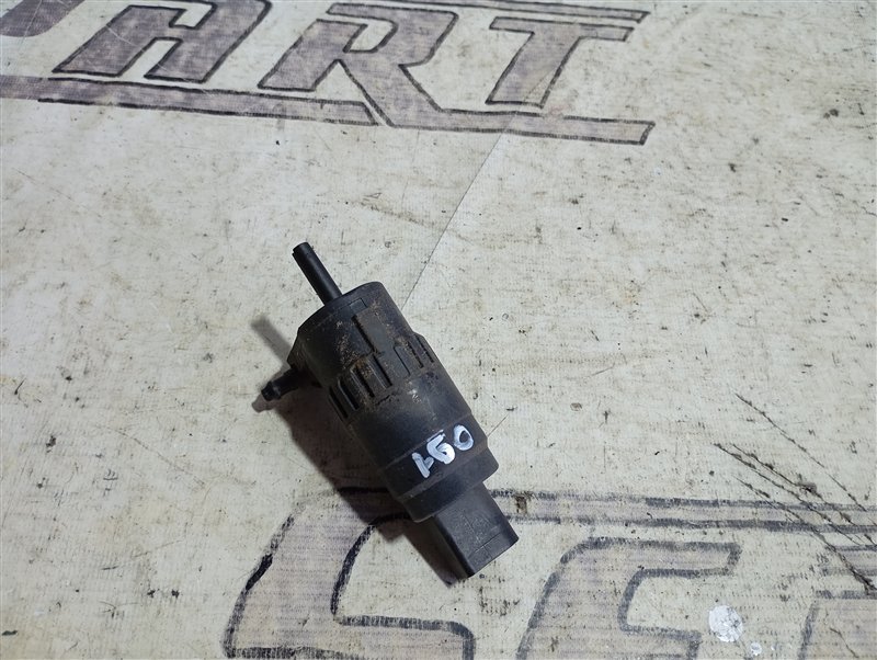 Насос омывателя стекла Audi Q7 2010 4L