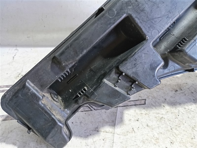 Бачок омывателя Audi A4 2016 B9