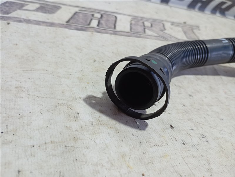 Патрубок насоса вторичного воздуха Volkswagen Touareg 2008 GP