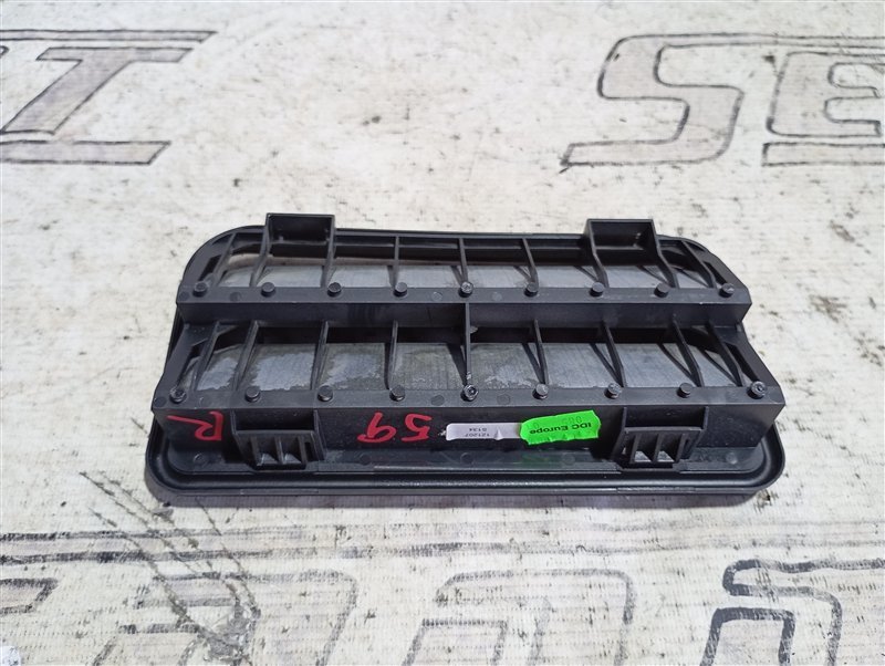 Решетка вентиляционная Volkswagen Passat 2008 B6