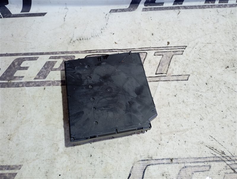 Блок BCM Volkswagen Touran 2011 1T