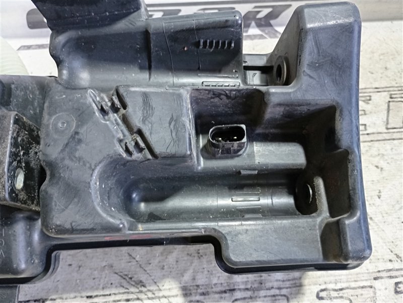 Бачок омывателя Volkswagen Tiguan 2012 5N