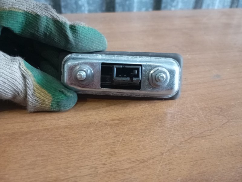 Ручка открывания багажника Skoda YETI 2011 5L