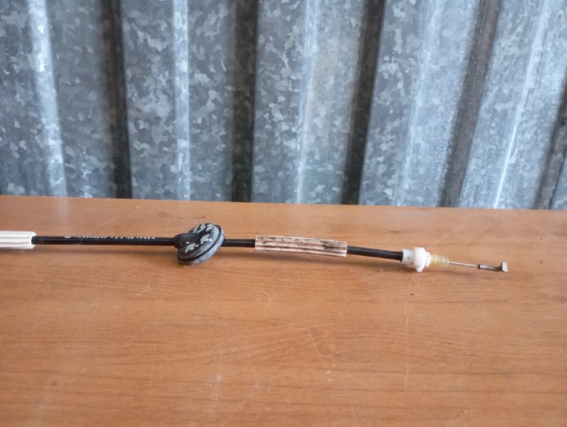 Трос открывания двери Volkswagen Touareg 2006 GP