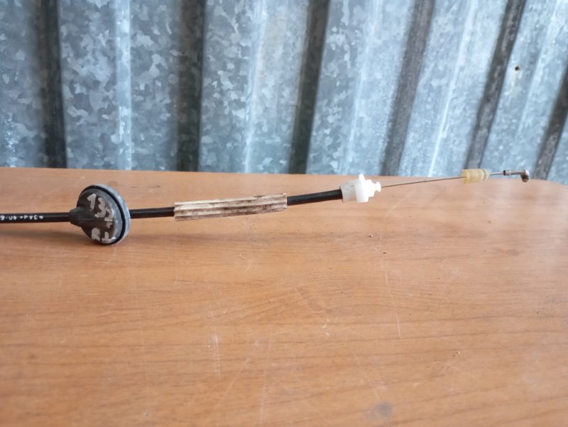 Трос открывания двери Volkswagen Touareg 2006 GP