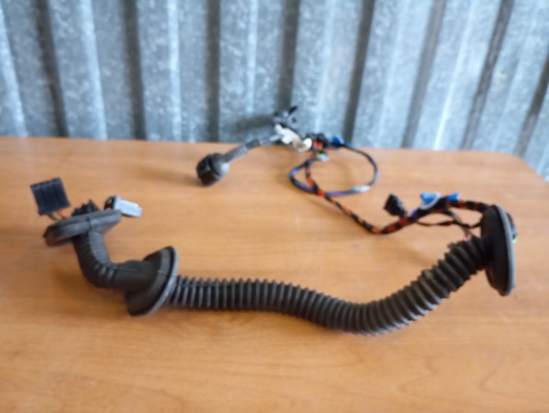 Проводка (коса) двери Volkswagen Touareg 2006 GP