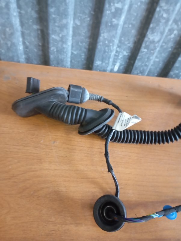 Проводка (коса) двери Volkswagen Touareg 2006 GP