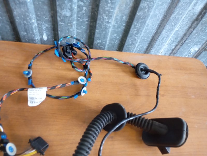 Проводка (коса) двери Volkswagen Touareg 2006 GP