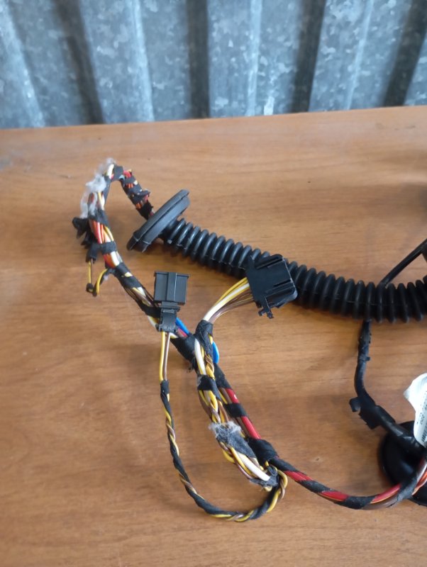 Проводка (коса) двери Volkswagen Touareg 2006 GP