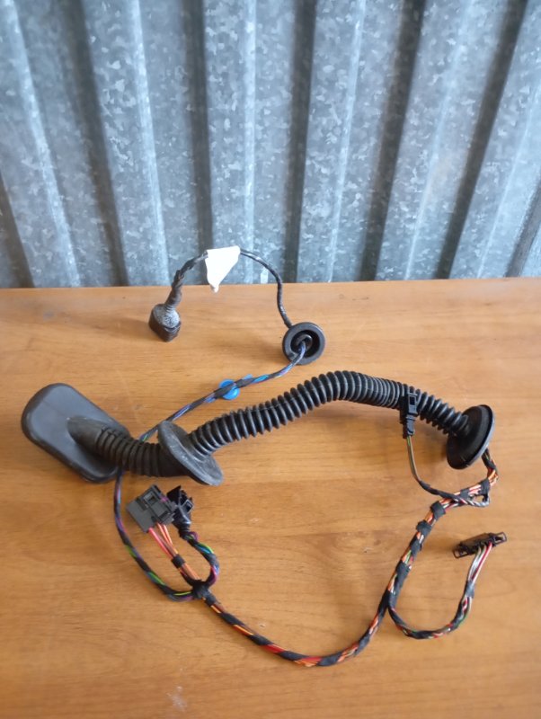 Проводка (коса) двери Volkswagen Touareg 2006 GP