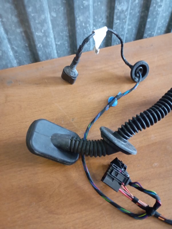 Проводка (коса) двери Volkswagen Touareg 2006 GP