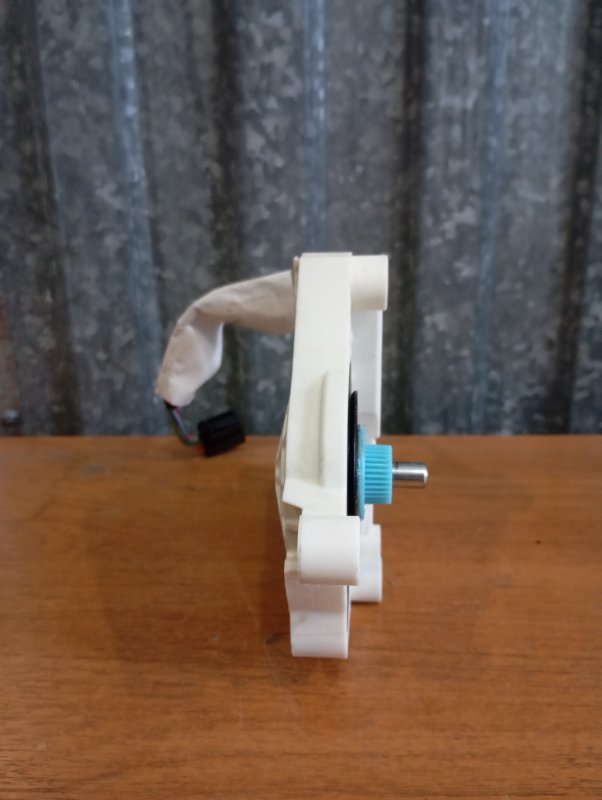 Мотор стеклоподъемника Skoda YETI 2011 5L