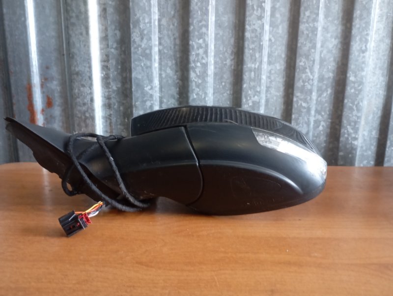 Зеркало боковое Skoda YETI 2011 5L