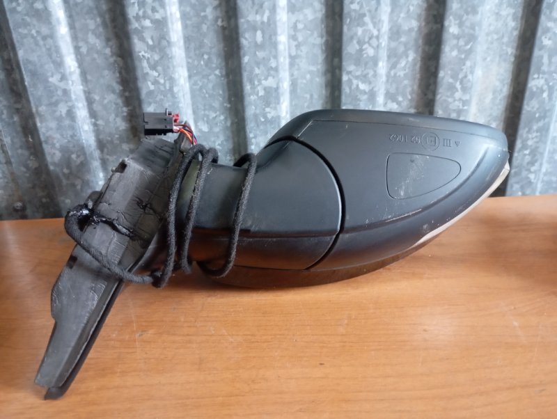 Зеркало боковое Skoda YETI 2011 5L