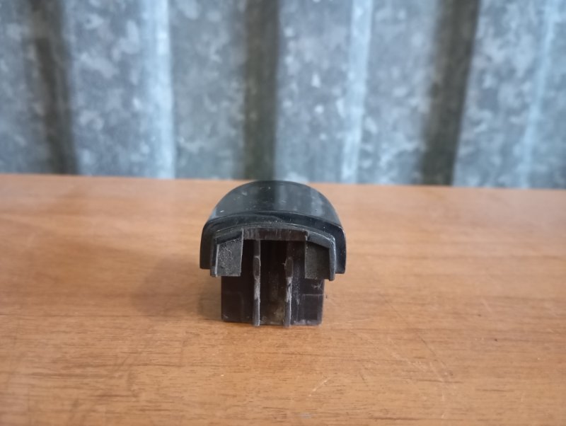 Заглушка ручки двери Skoda YETI 2011 5L